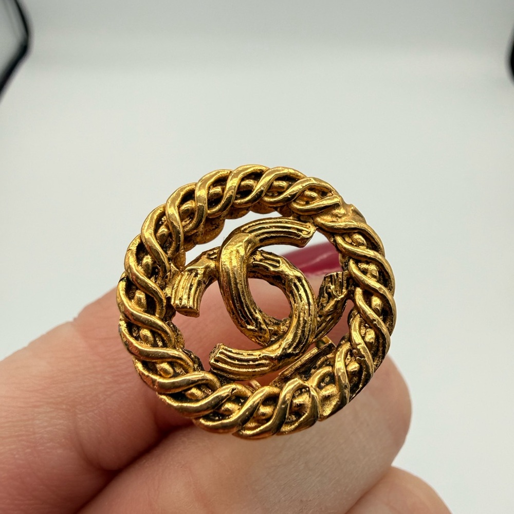 Chanel Gold Interlocking Clip Earrings - Picture 3 of 9